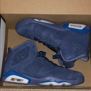 AIR JORDAN 6 RETRO